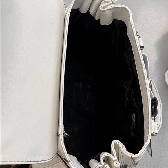 Gucci big purse - Picture 7 of 12